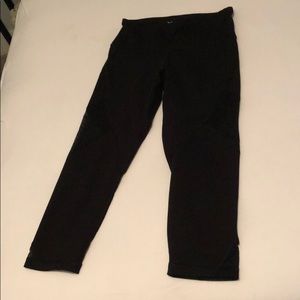 Old Navy Cropped Workout Leggings